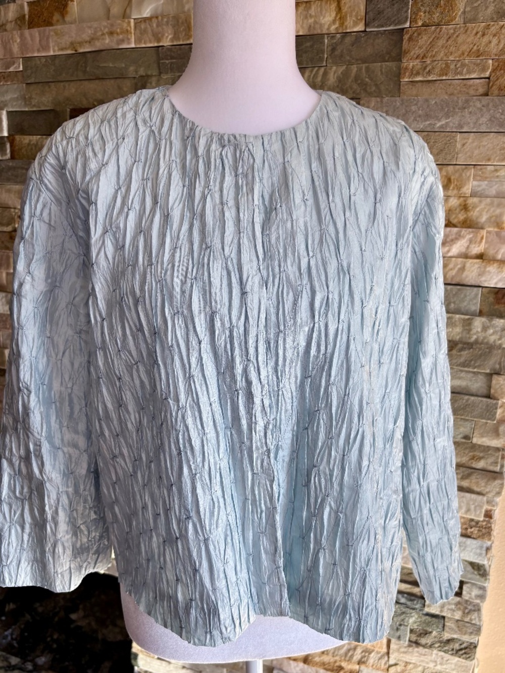 Eileen Fisher 100% Silk Crinkle Puckered Popover Blouse Light Ice Blue MP